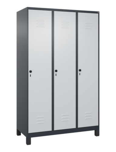 C+P Armoire vestiaire Classic Plus pour une séparation en noir et blanc, largeur de compartiment 400 mm