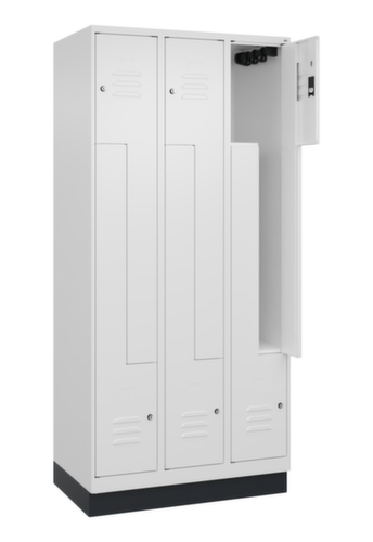 C+P Armoire vestiaire Z Classic Plus, largeur de compartiment 150/300 mm  L