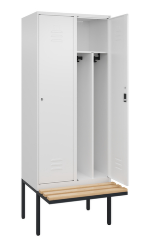 C+P Armoire vestiaire avec banc Classic Plus pour une séparation en noir et blanc, largeur de compartiment 400 mm  L