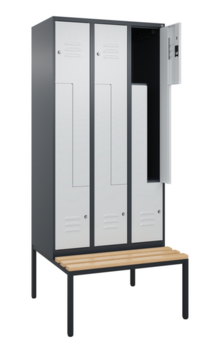 C+P Armoire vestiaire Z Classic Plus avec banc intégré, largeur de compartiment 300 mm  L