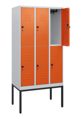 C+P Armoire vestiaire à deux niveaux Classic Plus, largeur de compartiment 300 mm  L