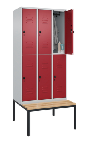 C+P Armoire vestiaire à deux niveaux Classic Plus avec banc, largeur de compartiment 300 mm  L