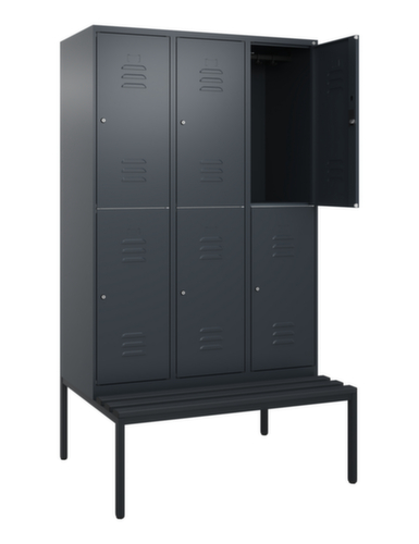 C+P Armoire vestiaire à deux niveaux Classic Plus avec banc, largeur de compartiment 400 mm  L