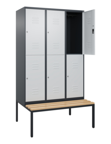 C+P Armoire vestiaire à deux niveaux Classic Plus avec banc, largeur de compartiment 400 mm  L