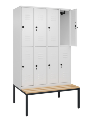 C+P Armoire vestiaire à deux niveaux Classic Plus avec banc, largeur de compartiment 300 mm  L