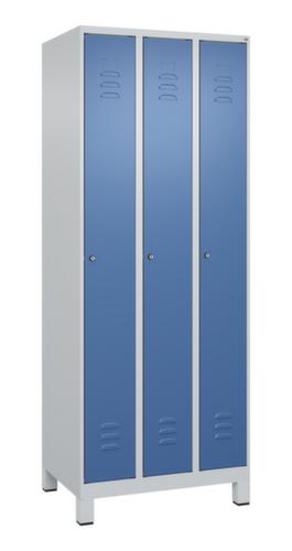 C+P Armoire vestiaire Classic Plus à 3 compartiments, largeur de compartiment 250 mm