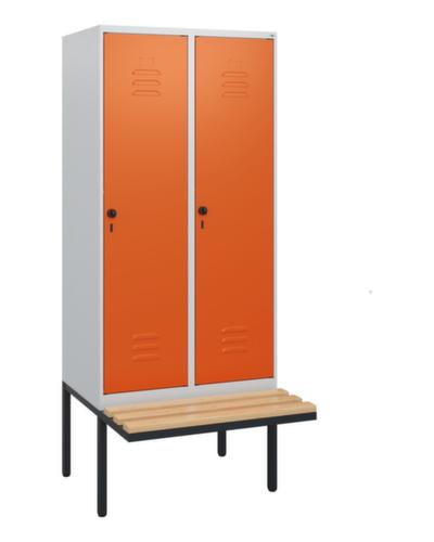 C+P Armoire vestiaire Classic Plus avec banc, largeur de compartiment 400 mm