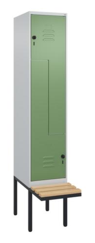 C+P Armoire vestiaire Z Classic Plus avec banc intégré, largeur de compartiment 400 mm