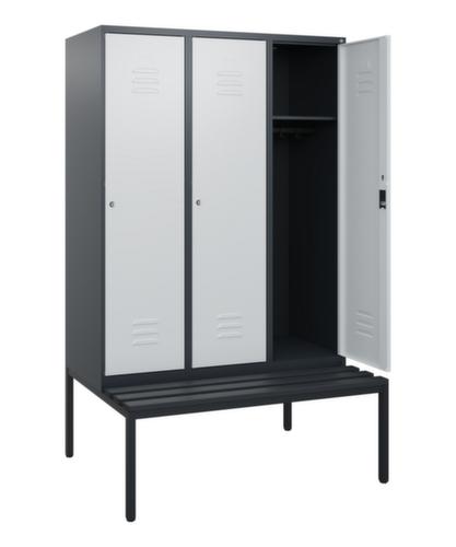 C+P Armoire vestiaire Classic Plus avec banc, largeur de compartiment 400 mm